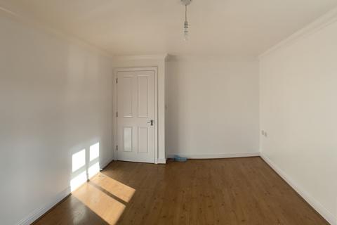 3 bedroom flat to rent, HARROW, HA2 8FD