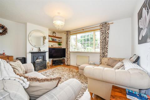 3 bedroom semi-detached house for sale, Anton Road, Andover