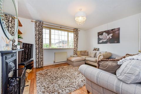 3 bedroom semi-detached house for sale, Anton Road, Andover