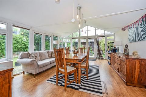 48 Anton Road, Andover, SP10 2EN