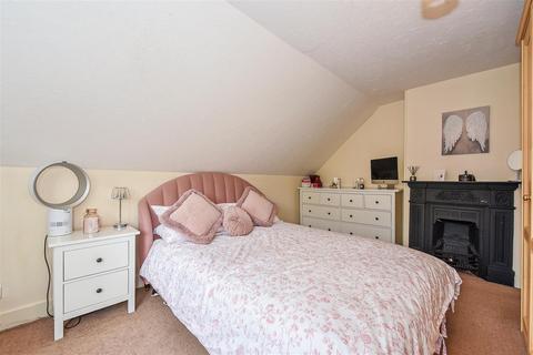 48 Anton Road, Andover, SP10 2EN