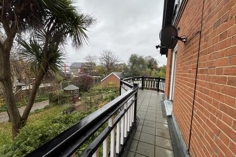 2 bedroom flat for sale, 66 Brook Lane, Felixstowe IP11