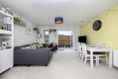 2 bedroom flat for sale, Rowan Close, Portslade, Brighton