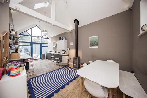 2 bedroom barn conversion for sale, High Street, Sevenoaks TN15