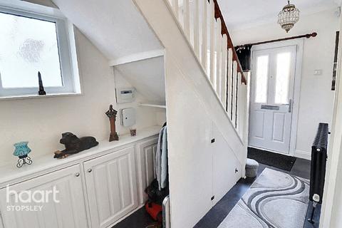 7 Venetia Road, Luton, LU2 7XD