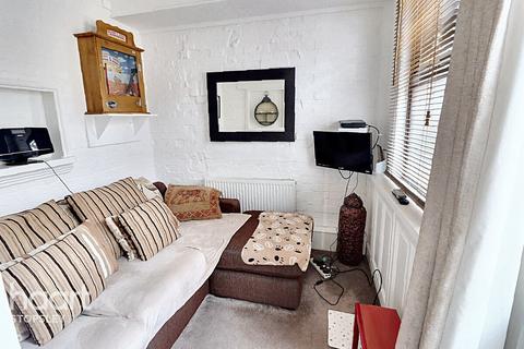7 Venetia Road, Luton, LU2 7XD