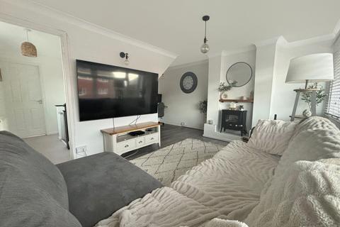 24 Beverley Close, Gillingham, ME8 9HG