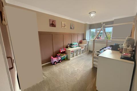 24 Beverley Close, Gillingham, ME8 9HG