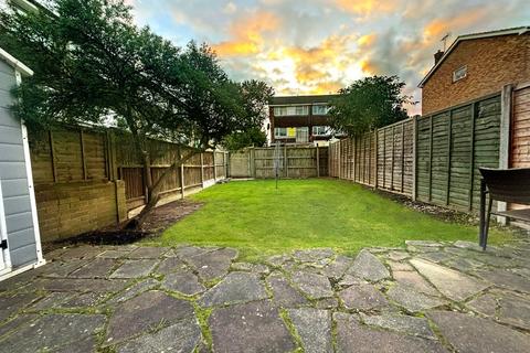 24 Beverley Close, Gillingham, ME8 9HG