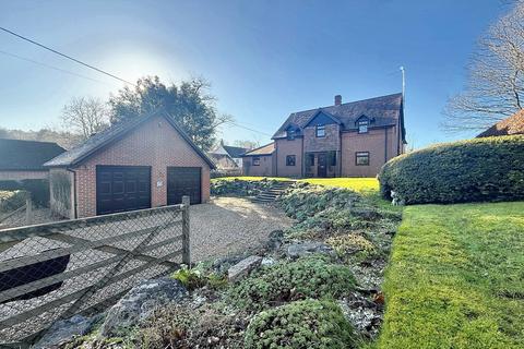 5 bedroom detached house for sale, Pentridge