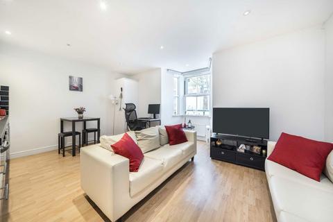 1 bedroom flat to rent, Elmington Road, London SE5