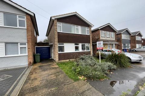 3 bedroom link detached house for sale, Rigby Gardens, Chadwell St.Mary