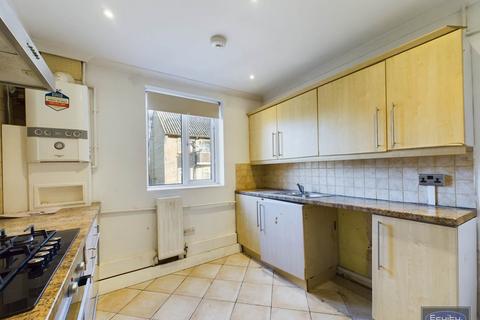 3 bedroom flat to rent, John Newton Court, Welling, Kent