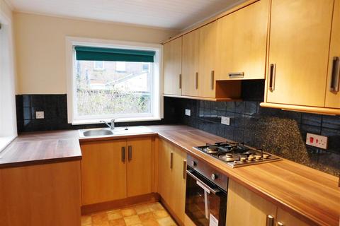 3 bedroom terraced house to rent, Mosley Avenue, Seedfield, Bury