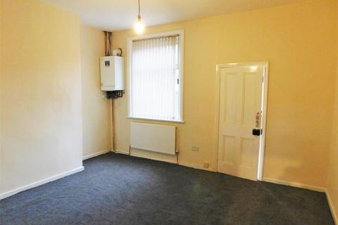 3 bedroom terraced house to rent, Mosley Avenue, Seedfield, Bury