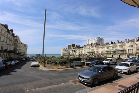 2 bedroom flat to rent, Regency Square, Brighton