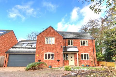 4 bedroom house to rent, Wilkins Close, Shipston-On-Stour