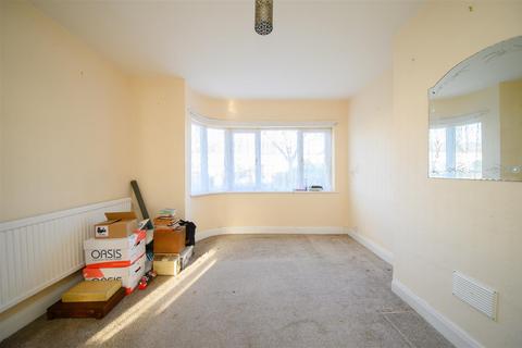 5 bedroom end of terrace house for sale, Devonshire Road, Mill Hill, London