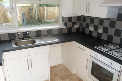 2 bedroom flat to rent, Alwyn Court, Beeston, NG9 1GE