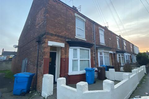 3 bedroom end of terrace house for sale, Cobden Street, Hull