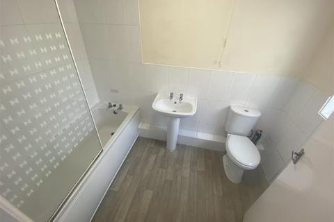 3 bedroom end of terrace house for sale, Cobden Street, Hull