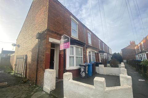 3 bedroom end of terrace house for sale, Cobden Street, Hull