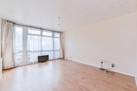 3 bedroom flat for sale, Carey Gardens, Nine Elms, London, SW8