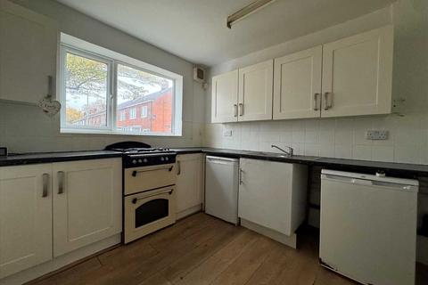 2 bedroom terraced house to rent, Fauners, Basildon, Basildon