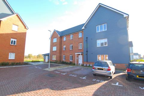 2 bedroom apartment for sale, Hopkins Way, Martello Lakes, CT21