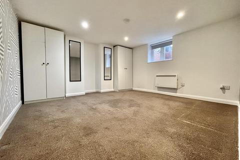 1 bedroom flat to rent, Stockport Road, Stockport SK3