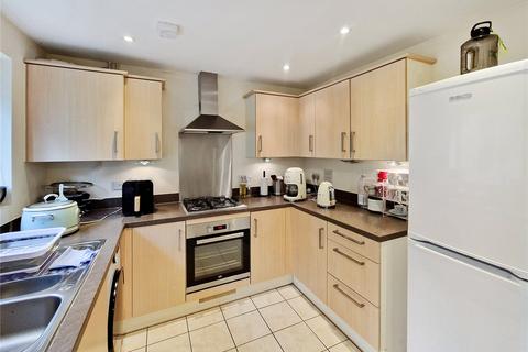 4 bedroom link detached house to rent, Barncroft Drive, Haywards Heath, West Sussex, RH16