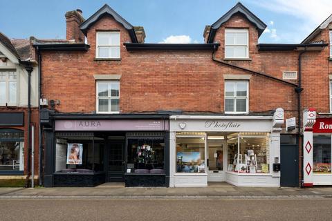 3 bedroom maisonette to rent, Church Street, Hampshire SO51