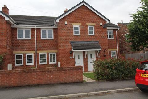 3 bedroom townhouse to rent, Sandy Lane, Lymm