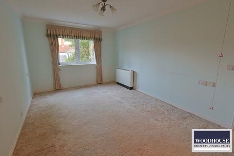 1 bedroom apartment for sale, Friends Avenue, Waltham Cross EN8