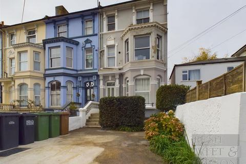 1 bedroom flat for sale, Elphinstone Road, Hastings