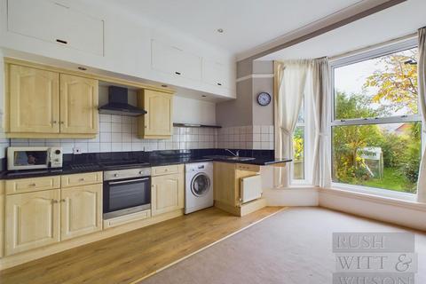 1 bedroom flat for sale, Elphinstone Road, Hastings