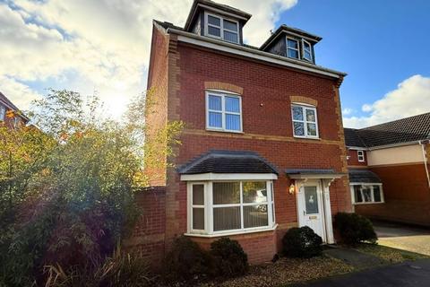 5 bedroom detached house for sale, Bluebell Close, Oadby, LE2