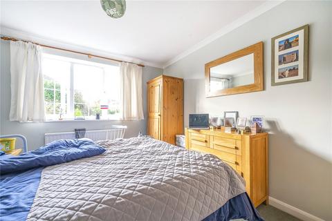 3 bedroom end of terrace house for sale, Heather Close, Farnham, Surrey, GU9