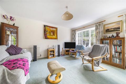 3 bedroom end of terrace house for sale, Heather Close, Farnham, Surrey, GU9