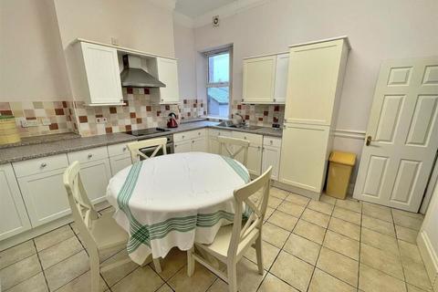 2 bedroom flat for sale, 17 Cliff Terrace, Hunstanton, Norfolk, PE36 6DY