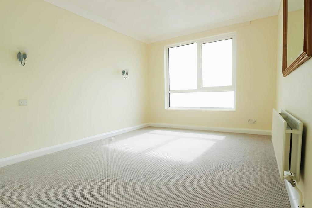 92b8494a-Bedroom.jpg