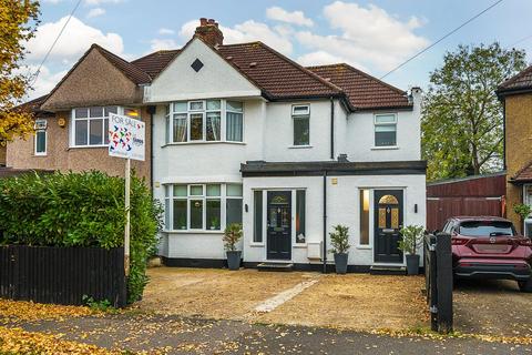 5 bedroom semi-detached house for sale, Selwood Road, Chessington KT9