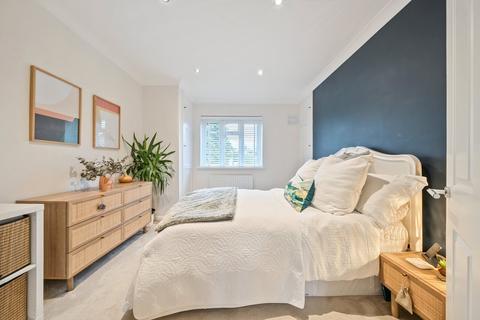 1 bedroom maisonette for sale, Balmoral Road, Kingston Upon Thames, KT1