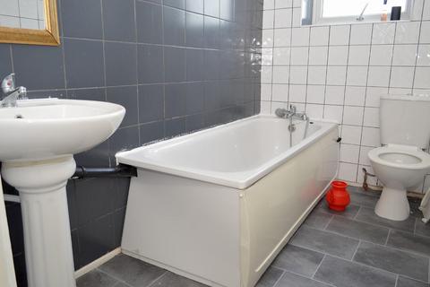 55 Bar Gap Road, Oldham, OL1 3RL