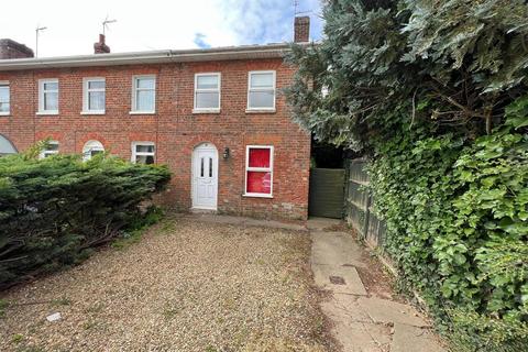 2 bedroom end of terrace house to rent, Roman Road, Moulton Chapel