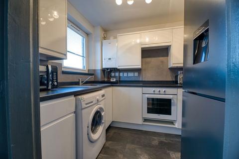 1 bedroom flat to rent, 4034L – New Arthur Place, Edinburgh, EH8 9TH