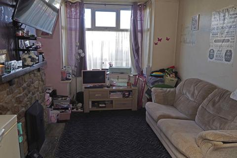 3 bedroom end of terrace house for sale, Yarborough Road, Grimsby DN34