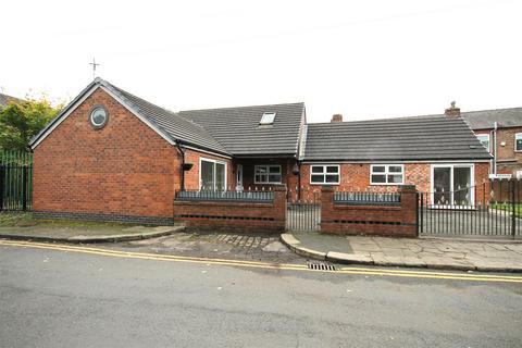 3 bedroom detached house for sale, Princess Street, Eccles, Manchester