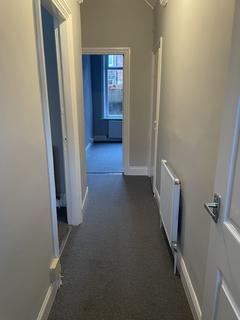 2 bedroom flat to rent, Broomfield Road, Newcastle upon Tyne NE3