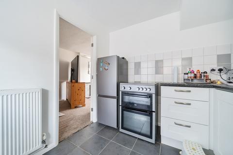 3 bedroom end of terrace house for sale, Spencer Avenue